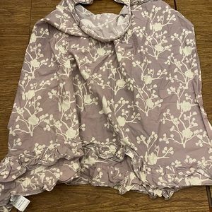 Hooter Hider Nursing Cover